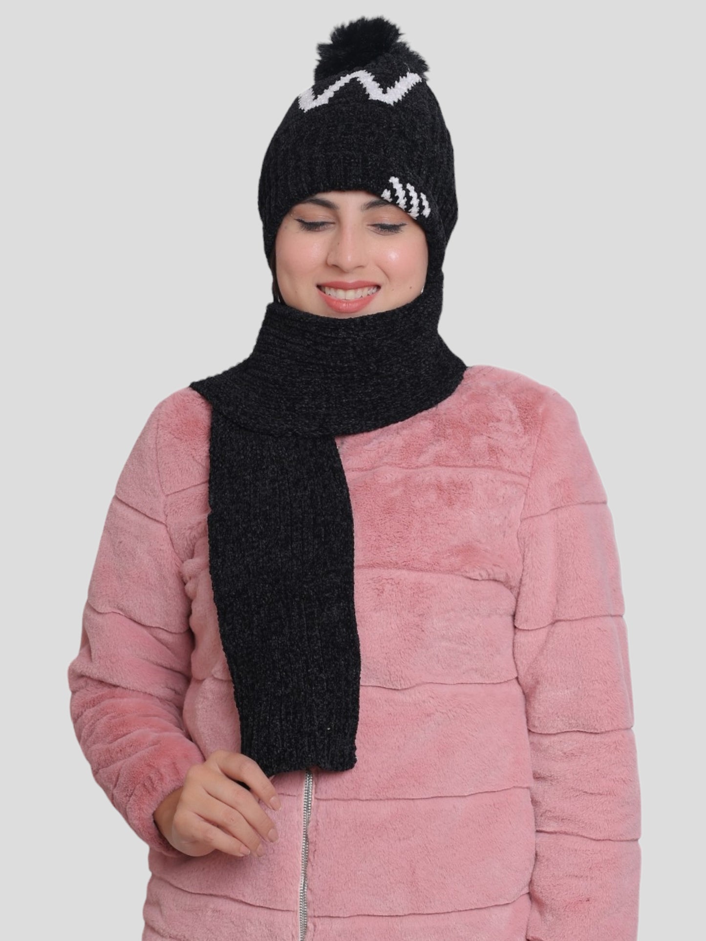 Youth Robe Women's Cap with Muffler (Black)