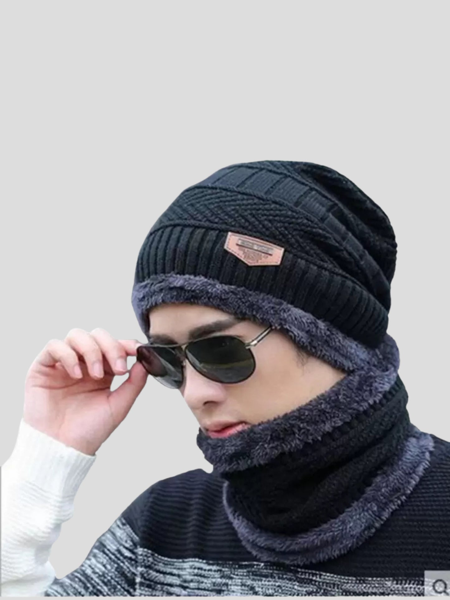 Men's cap with round neck muffler
