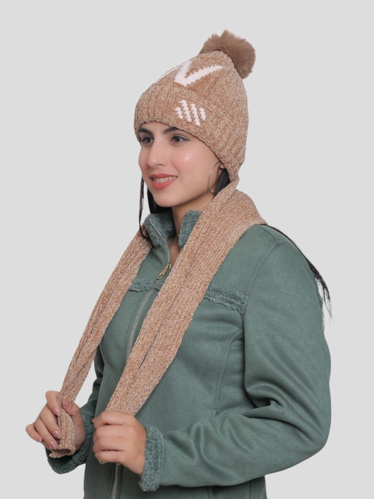 Women's Cap with Muffler (Brown)