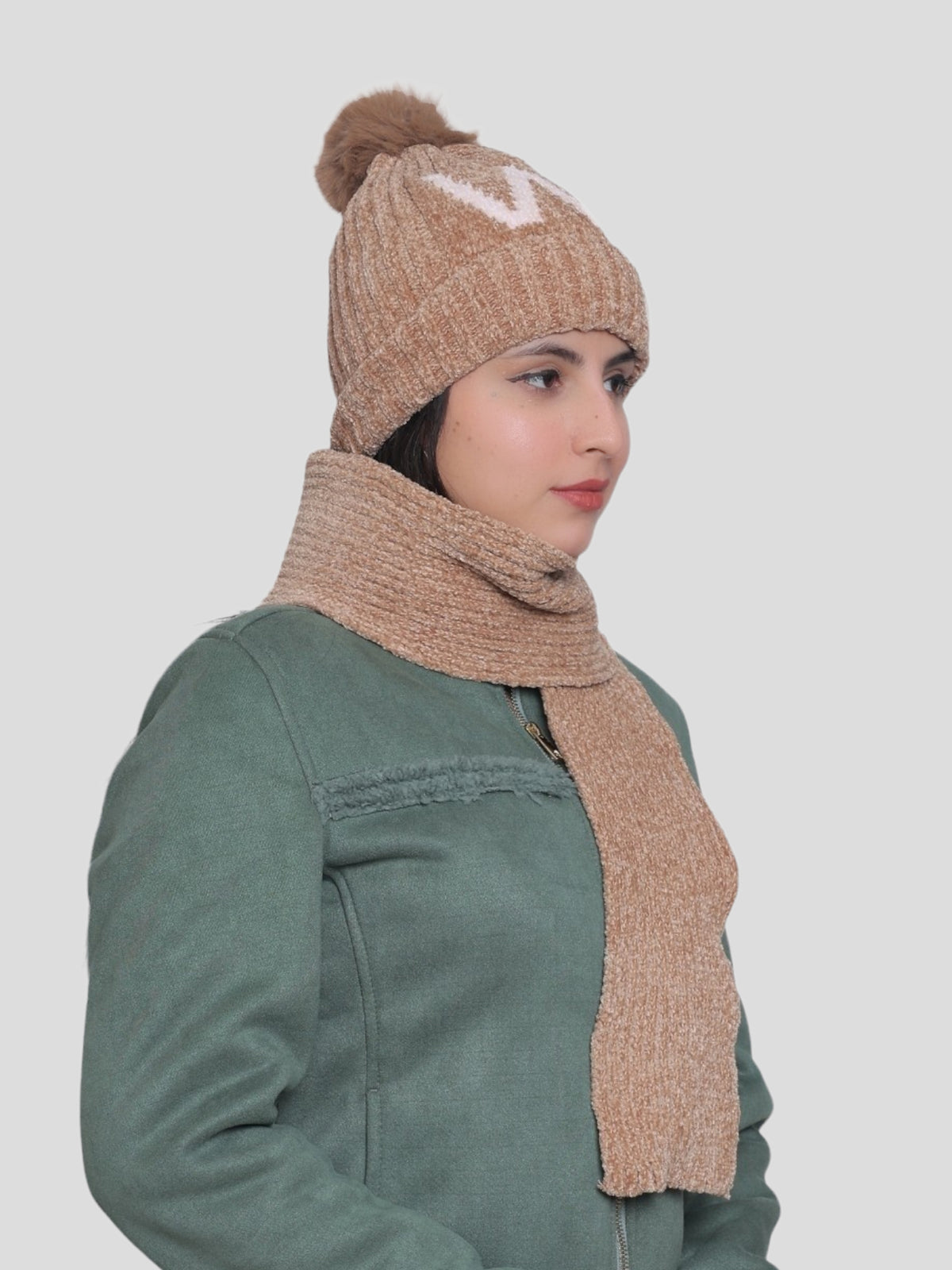 Women's Cap with Muffler (Brown)